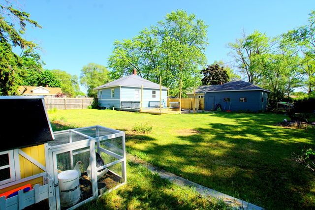 1719 Huizenga Street, Muskegon City, MI 49442