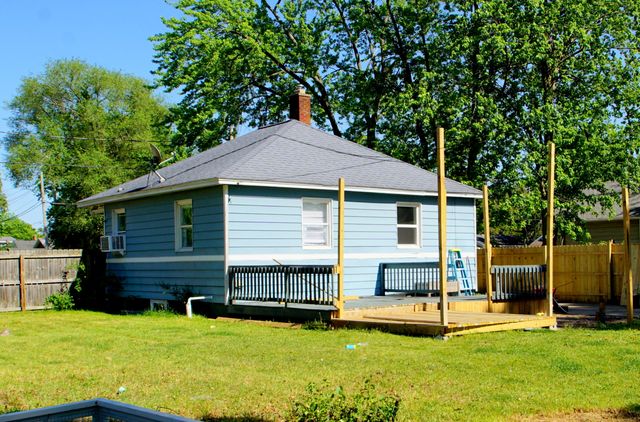 1719 Huizenga Street, Muskegon City, MI 49442