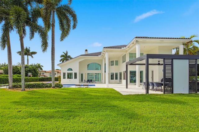3526 Juniper Lane, Davie, FL 33330