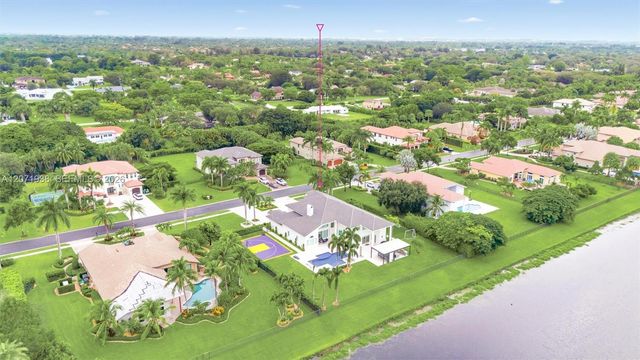 3526 Juniper Lane, Davie, FL 33330