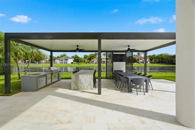3526 Juniper Lane, Davie, FL 33330