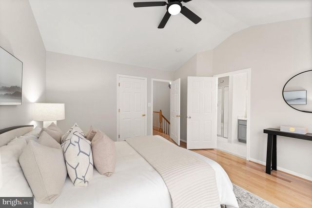 11625 FAIRFAX COMMONS DR, Fairfax, VA 22030