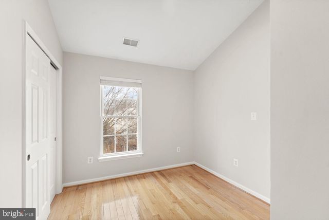 11625 FAIRFAX COMMONS DR, Fairfax, VA 22030