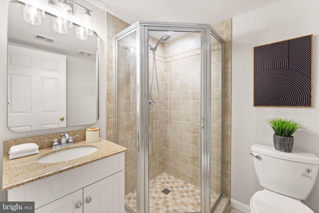 11625 FAIRFAX COMMONS DR, Fairfax, VA 22030