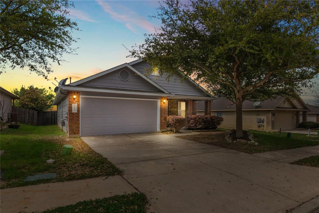 263 Feathergrass Drive, Buda, TX 78610