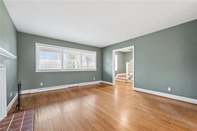 2209 Villa Drive, Greensboro, NC 27403