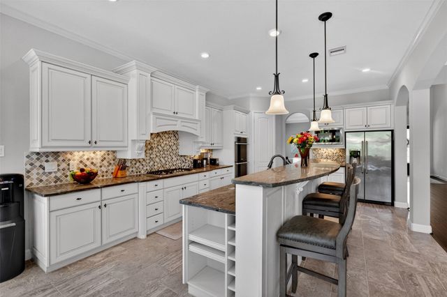 1504 Tallow Chase Court, Friendswood, TX 77546