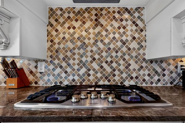 1504 Tallow Chase Court, Friendswood, TX 77546