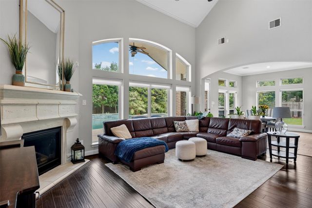 1504 Tallow Chase Court, Friendswood, TX 77546