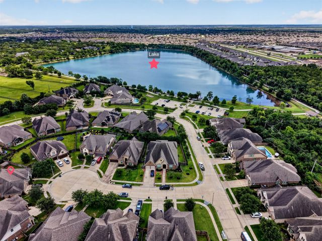 1504 Tallow Chase Court, Friendswood, TX 77546
