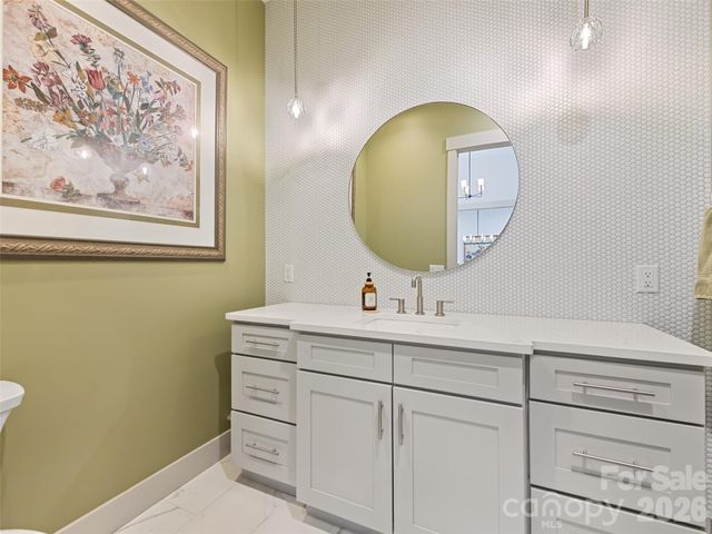 717 Daniel Circle Drive, Mills River, NC 28759