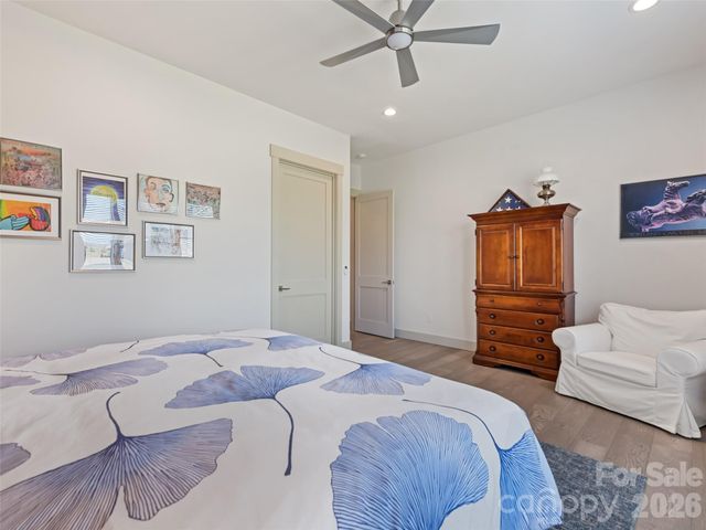 717 Daniel Circle Drive, Mills River, NC 28759