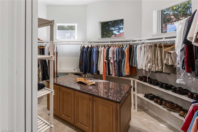 7084 Peach Blossom CT, Naples, FL 34113