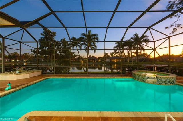 7084 Peach Blossom CT, Naples, FL 34113