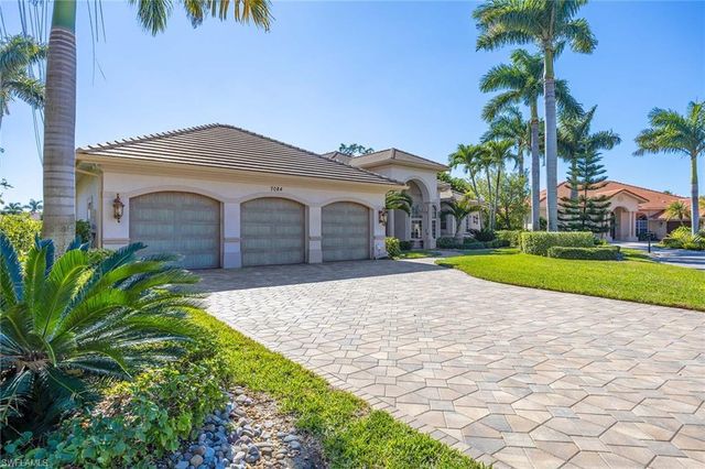7084 Peach Blossom CT, Naples, FL 34113