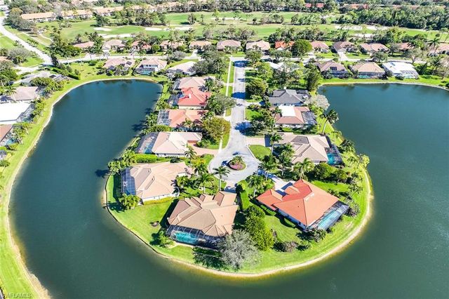 7084 Peach Blossom CT, Naples, FL 34113