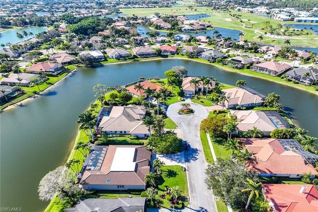 7084 Peach Blossom CT, Naples, FL 34113