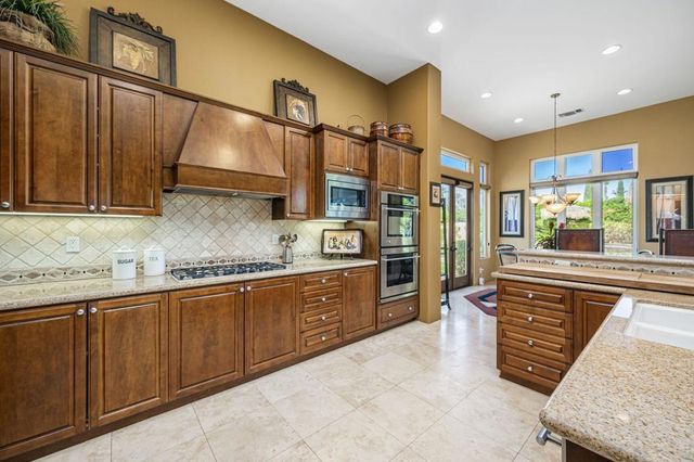 56222 Village Drive, La Quinta, CA 92253