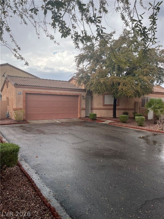 6740 Diamond Care Drive, Las Vegas, NV 89122
