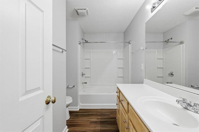 200 Riverstone Commons Circle, Canton, GA 30114