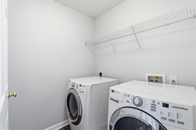 200 Riverstone Commons Circle, Canton, GA 30114