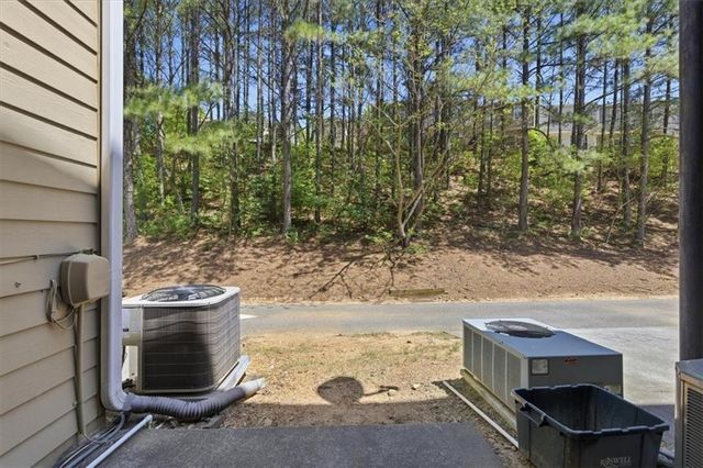 200 Riverstone Commons Circle, Canton, GA 30114