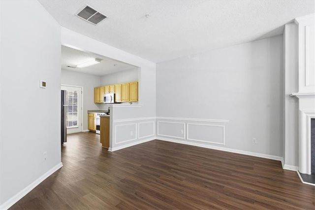 200 Riverstone Commons Circle, Canton, GA 30114