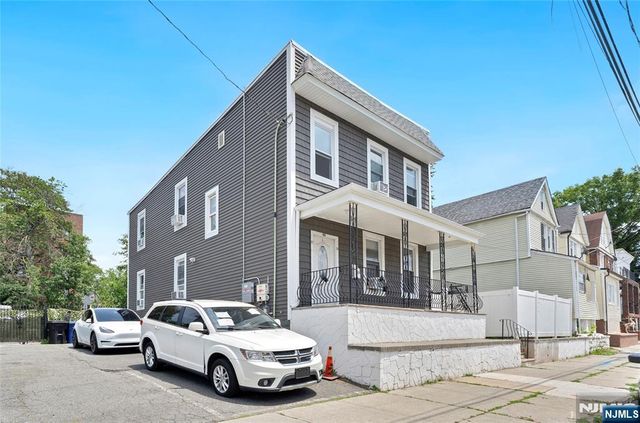 62 Welland Avenue, Irvington, NJ 07111