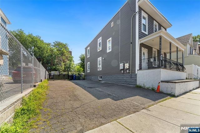 62 Welland Avenue, Irvington, NJ 07111
