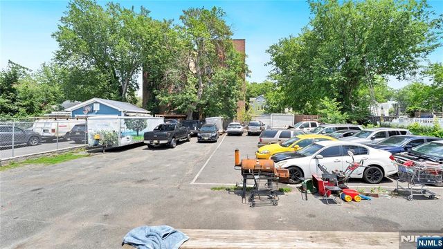 62 Welland Avenue, Irvington, NJ 07111