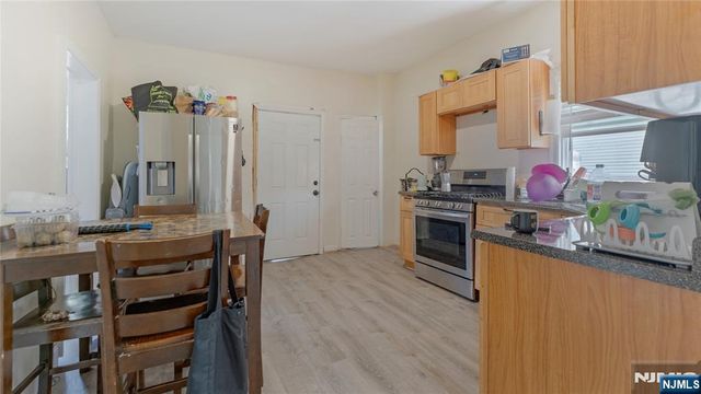 62 Welland Avenue, Irvington, NJ 07111