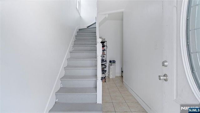 62 Welland Avenue, Irvington, NJ 07111