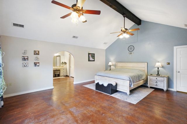 197 County Road 3553, Paradise, TX 76073