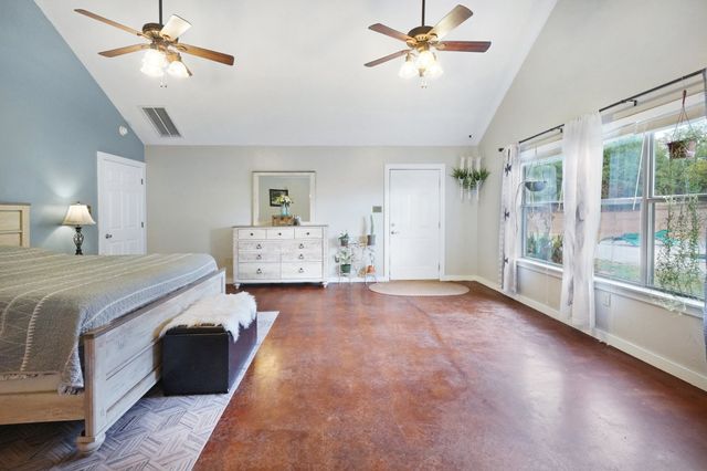 197 County Road 3553, Paradise, TX 76073