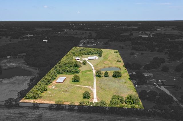197 County Road 3553, Paradise, TX 76073