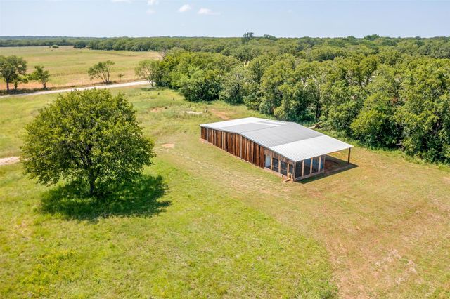 197 County Road 3553, Paradise, TX 76073