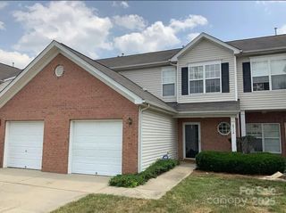 8714 Appledale Drive, Charlotte, NC 28262