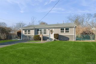31 21st Avenue, Bay Shore, NY 11706