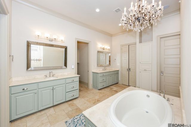 2571 Carnoustie Dr, Zachary, LA 70791