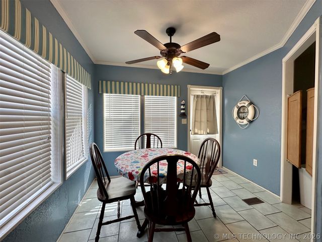 3943 Surf Road, Kingston, OK 73439