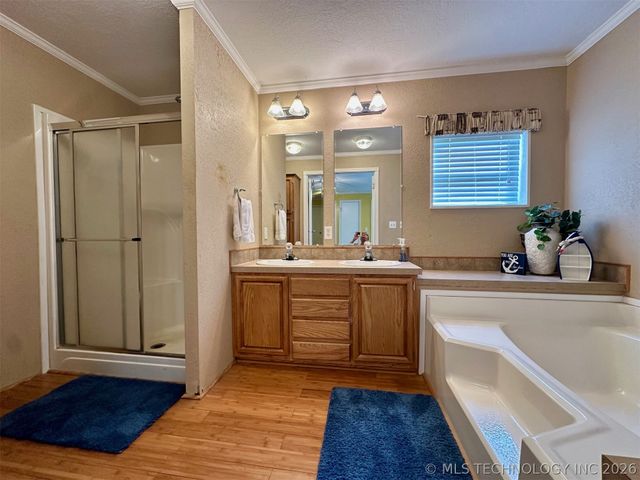 3943 Surf Road, Kingston, OK 73439