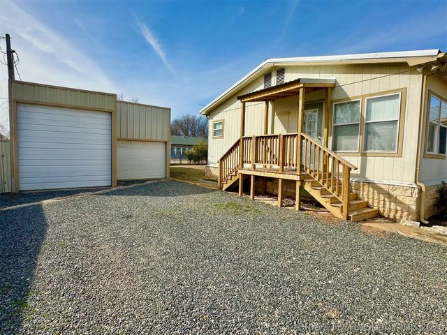 3943 Surf Road, Kingston, OK 73439