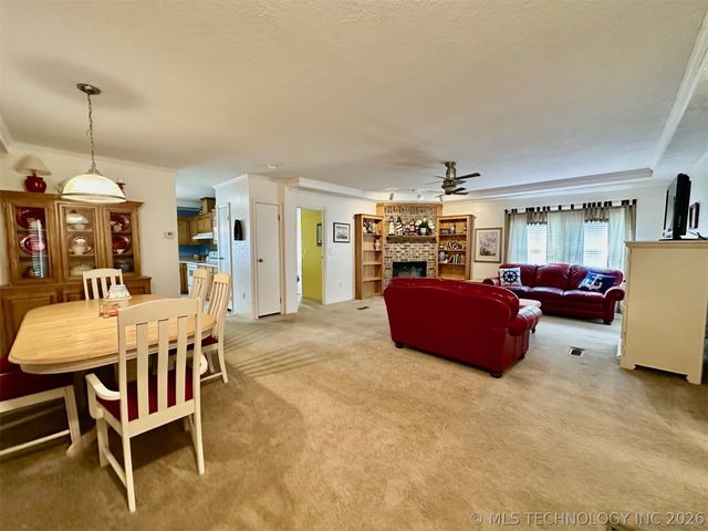 3943 Surf Road, Kingston, OK 73439