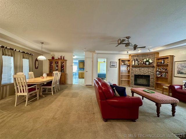 3943 Surf Road, Kingston, OK 73439