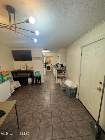 5253 Wayneland Drive, Jackson, MS 39211