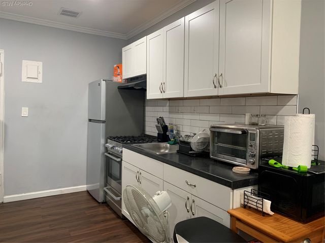 21-29 Audrey Avenue 2, Oyster Bay, NY 11771