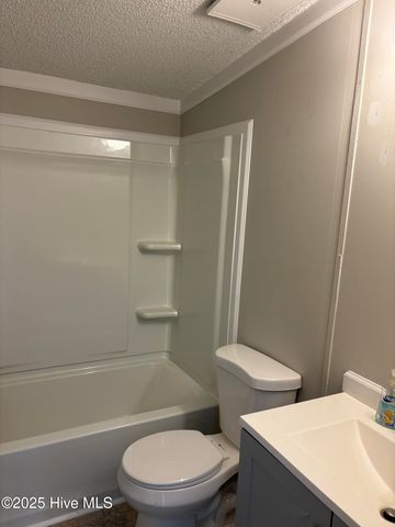 345 Lanier Avenue, Rocky Point, NC 28457