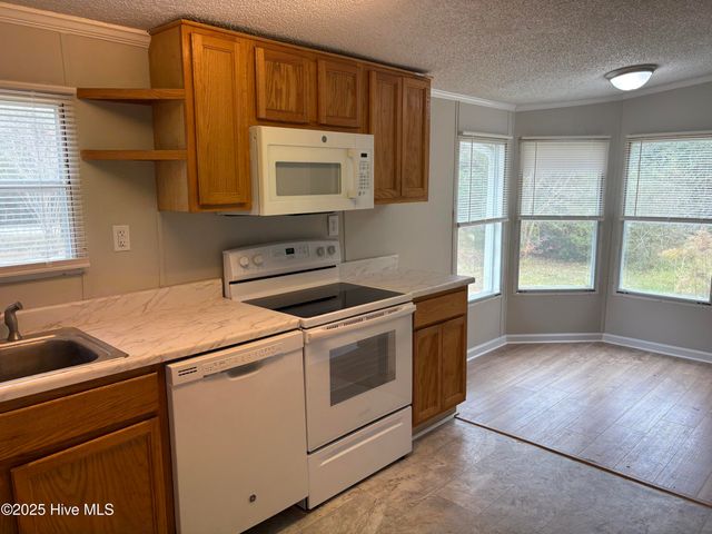 345 Lanier Avenue, Rocky Point, NC 28457