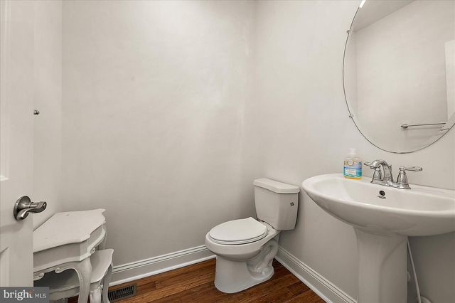 10438 NEW QUAY RD, Ocean City, MD 21842