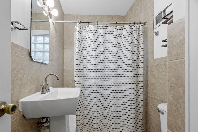 2734 Dalewood Avenue SE, Cedar Rapids, IA 52403